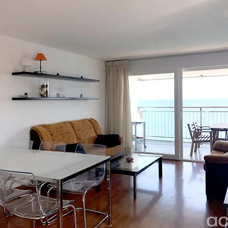 Appartement Elypalace 15-2 *